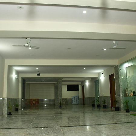 Sadabahar Regency Hotel Bahora Eksteriør billede