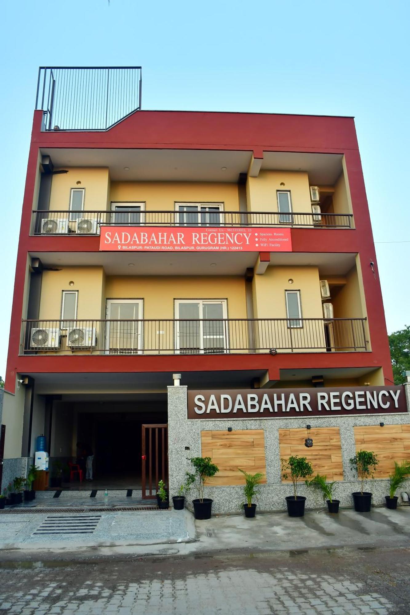 Sadabahar Regency Hotel Bahora Eksteriør billede