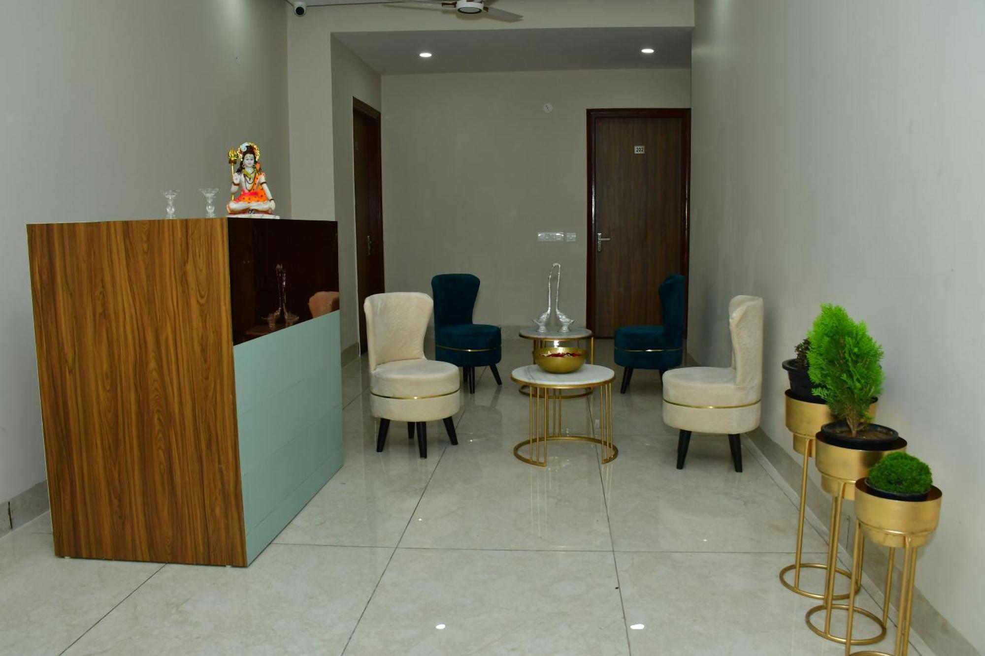 Sadabahar Regency Hotel Bahora Eksteriør billede
